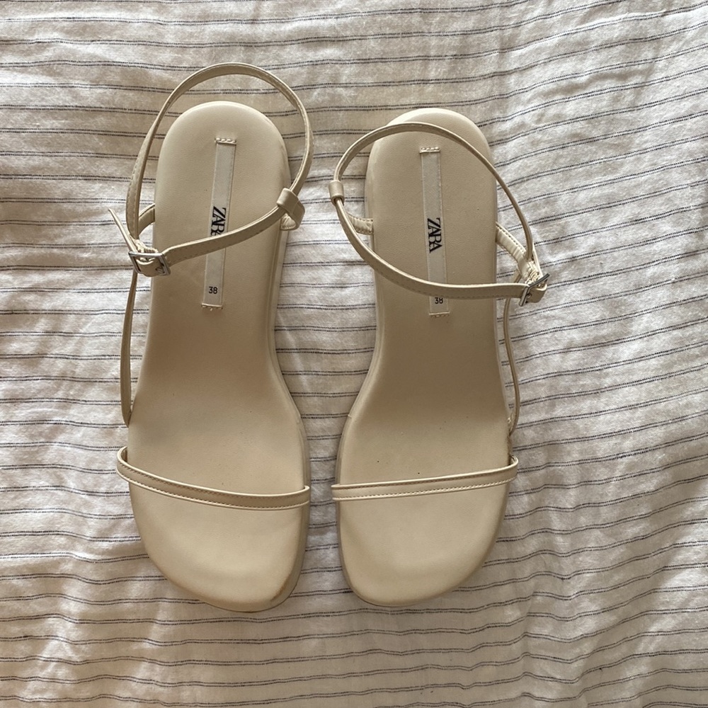 Platform sandals